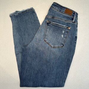 Judy Blue Button Fly Boyfriend Ankle Jeans Distress Light Blue Women’s Size 5/27